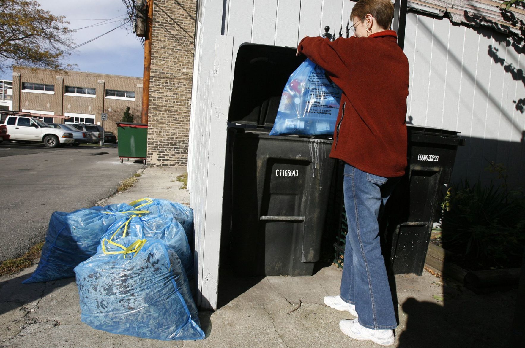 20211006-AMX-US-NEWS-CHICAGOS-RECYCLING-RATE-REMAINS-STUBBORNLY-2-TB.jpg